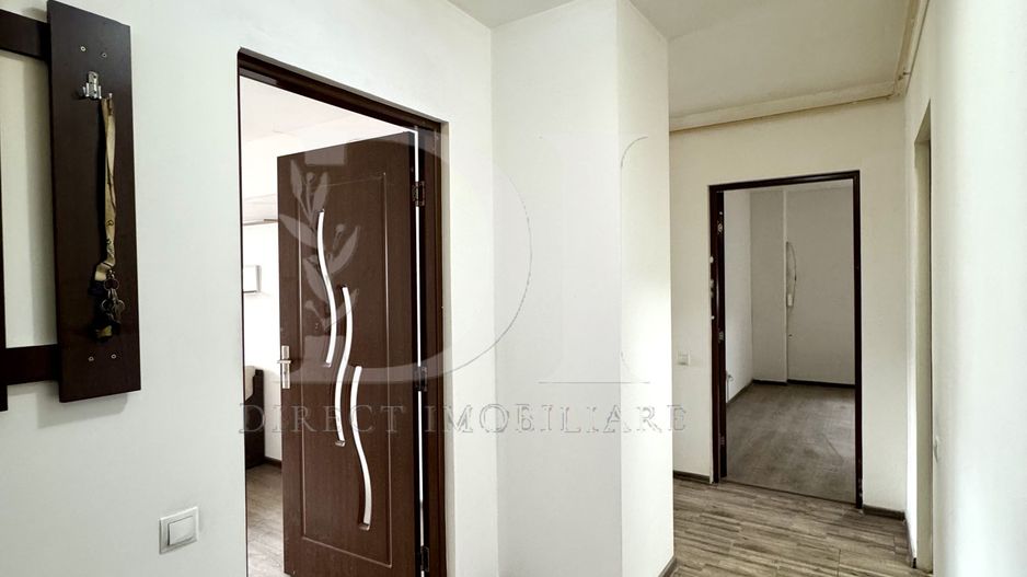 Apartament trei camere / Zona BMW - Poză 14