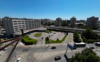 Ramada doua camere ultracentral modern 56mp balcon boxa - Poză 1