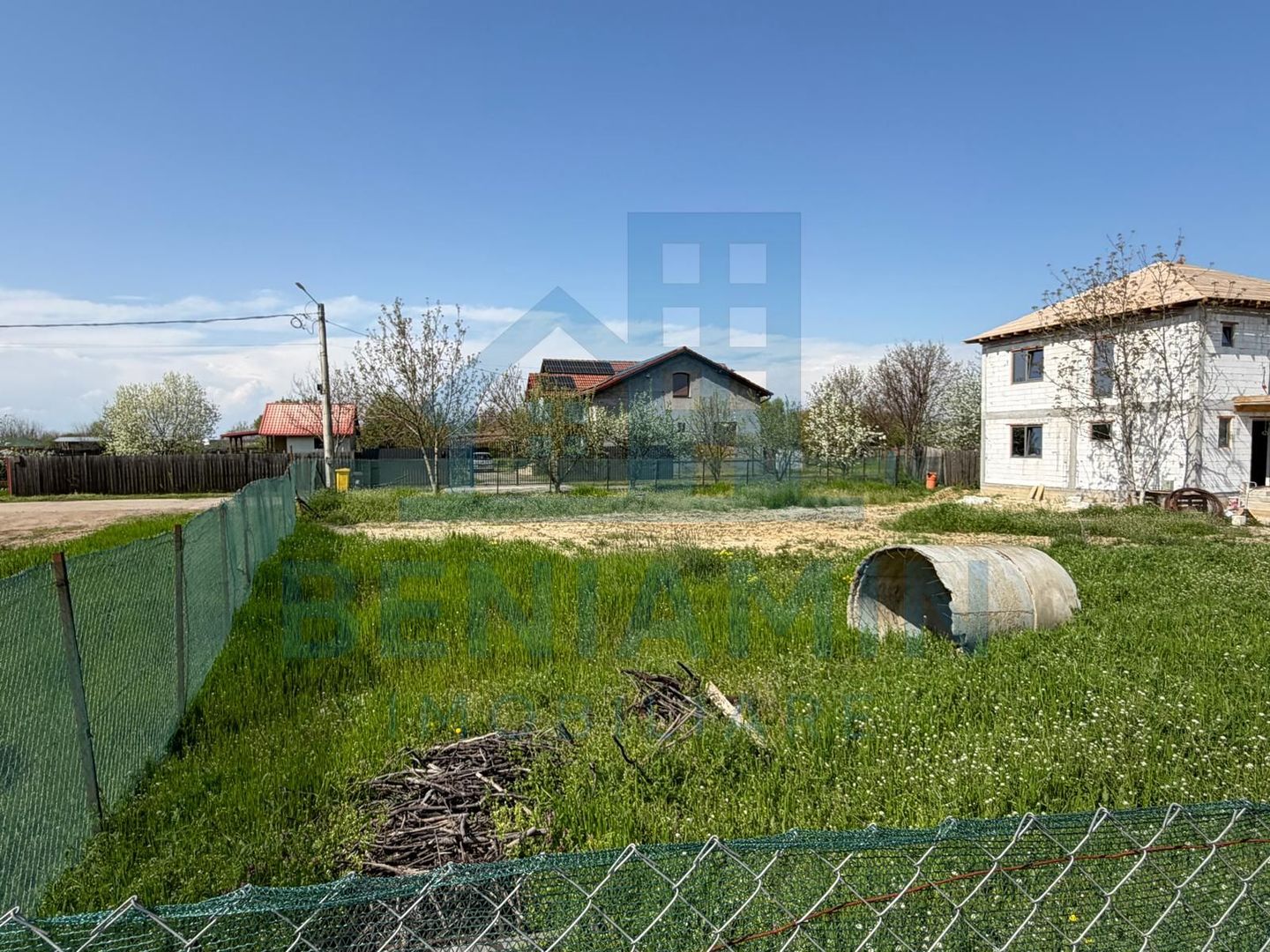 Teren 594mp - toate utilitatile - investitie - Disponibil - Braniste - Poză 1