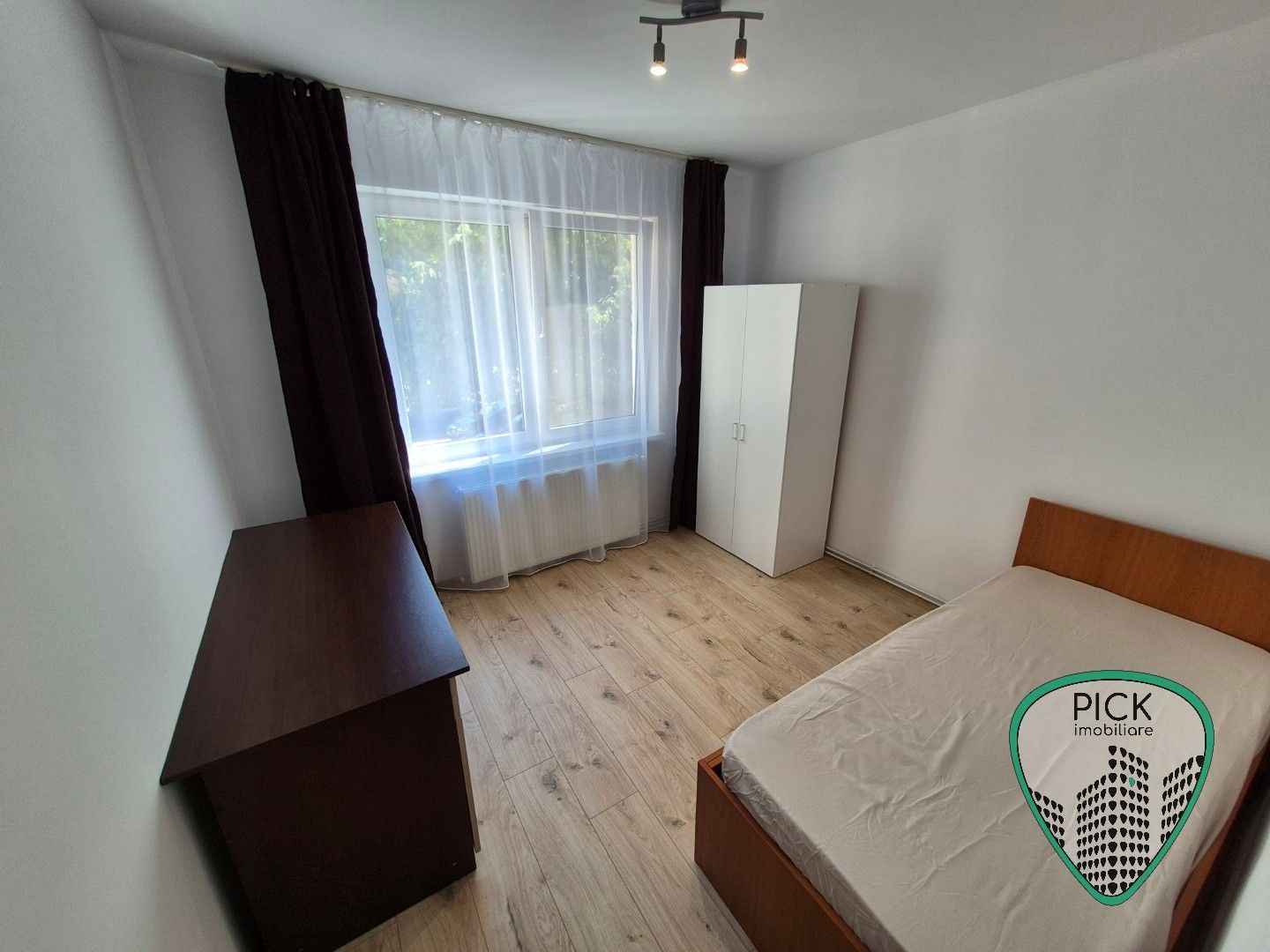P 4252 - Apartament cu 3 camere în Târgu Mureș, Tudor, zona Pedagogic - Poză 10
