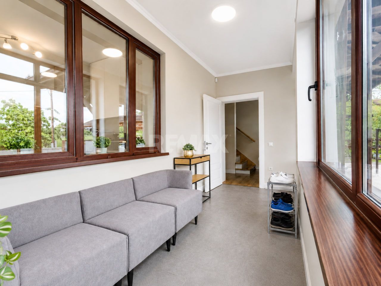 Casă 3 + Living, renovată | 17 ari | Panouri fotovoltaice | Pompă de căldură | Măgdăcești - Poză 3