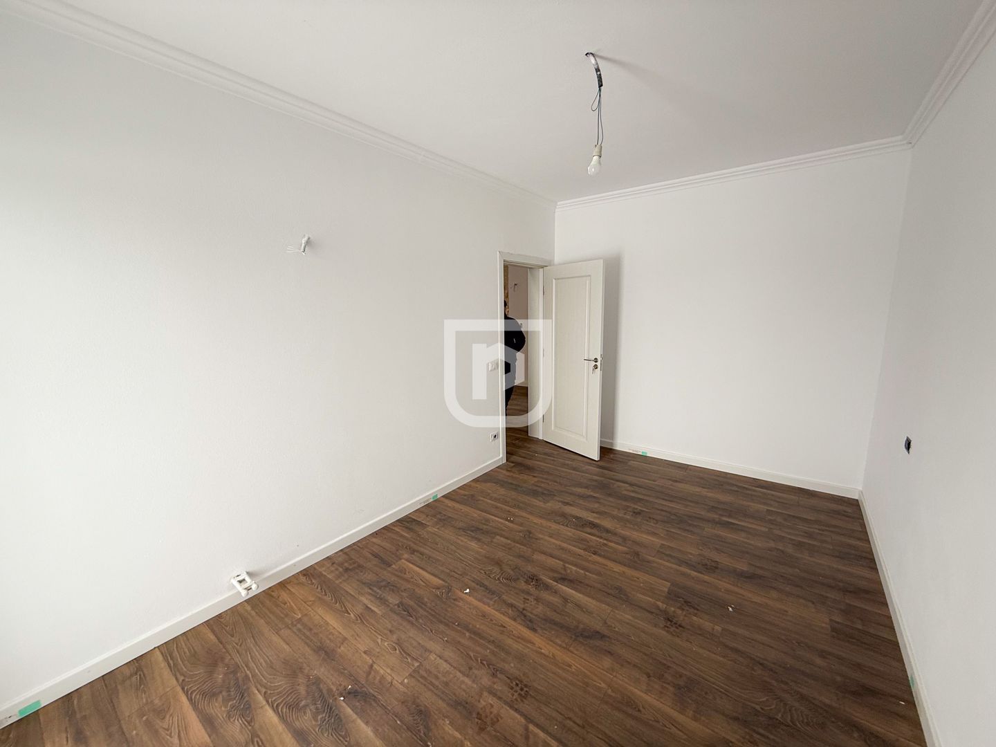 Casă S+P+E, 320 mp utili, teren 2.650 mp – zona Aurel Vlaicu, Suceava - Poză 12