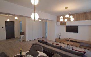 Apartament modern 2 camere+ 2 locuri de parcare de închiriat in Rovine - Poză 7