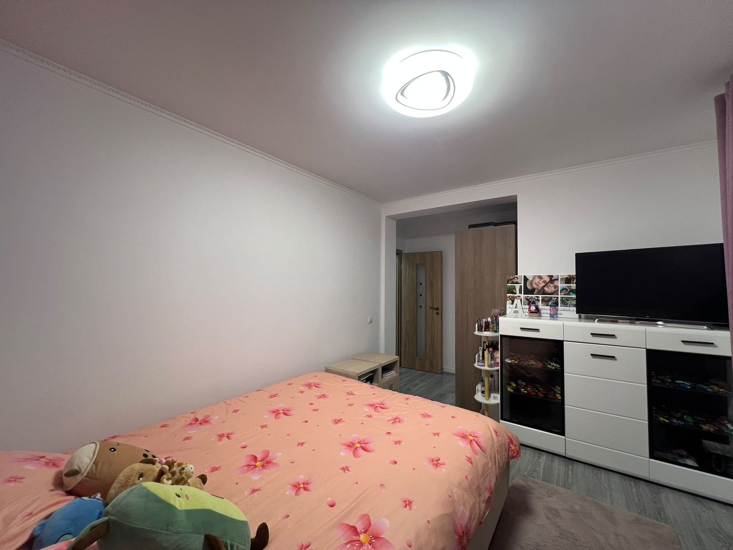 Apartament 3 camere,  decomandat - Poză 11