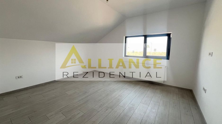 Vila individuala -4 camere  - teren 308mp - Str. Padurea Craiului - Poză 9
