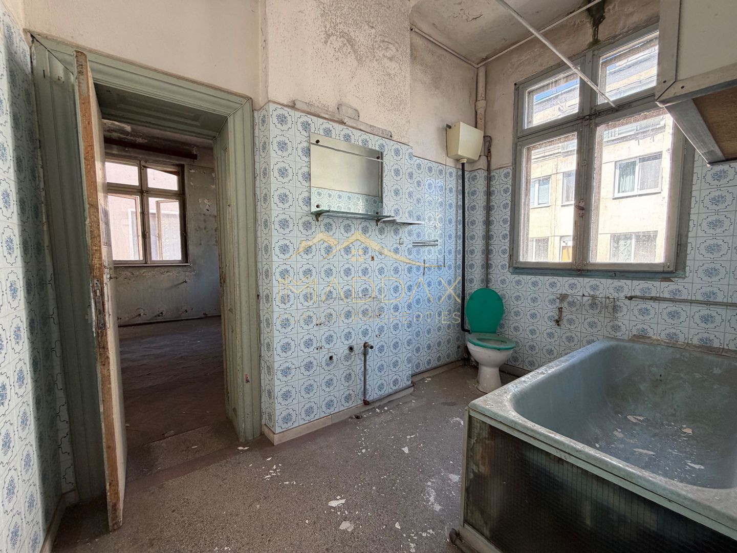 Vila cu 10 camere *540mp* // Zona Titulescu - Poză 12