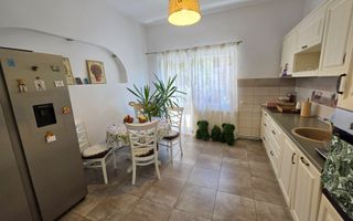 1/2 Duplex mobilat, utilat, 3 camere, 323 mp teren, Cetate, zona Schit - Poză 8