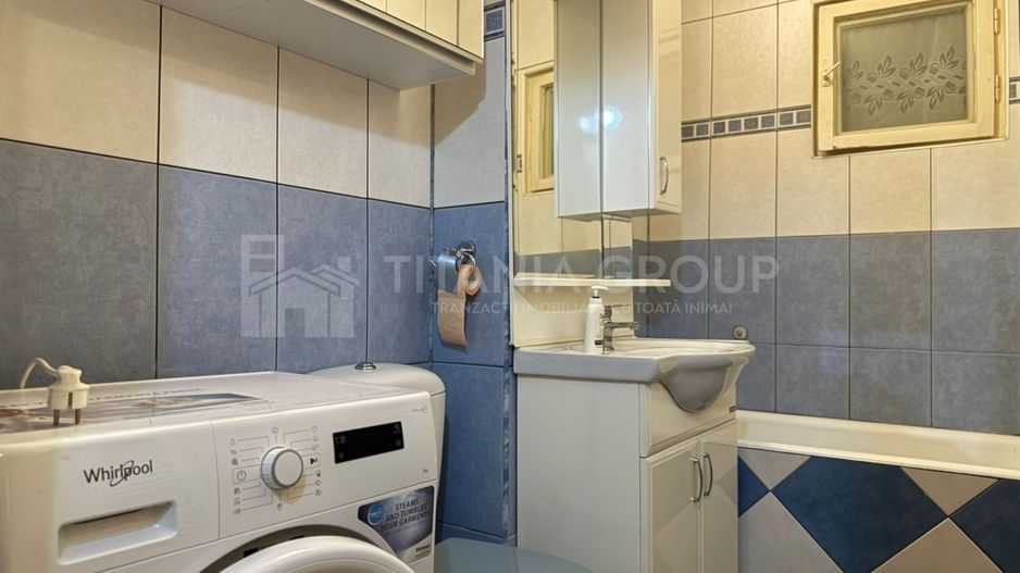 Apartament cu 2 camere, 2 bai, decomandat, etaj 1 - zona Racadau - Poză 7