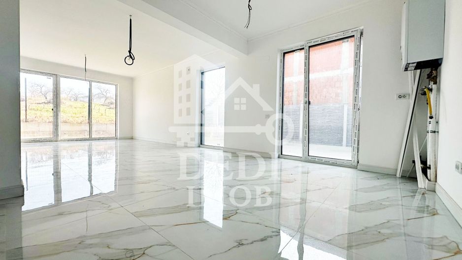 Casă de vânzare cu 4 camere in Oncea, Bihor - Poză 4