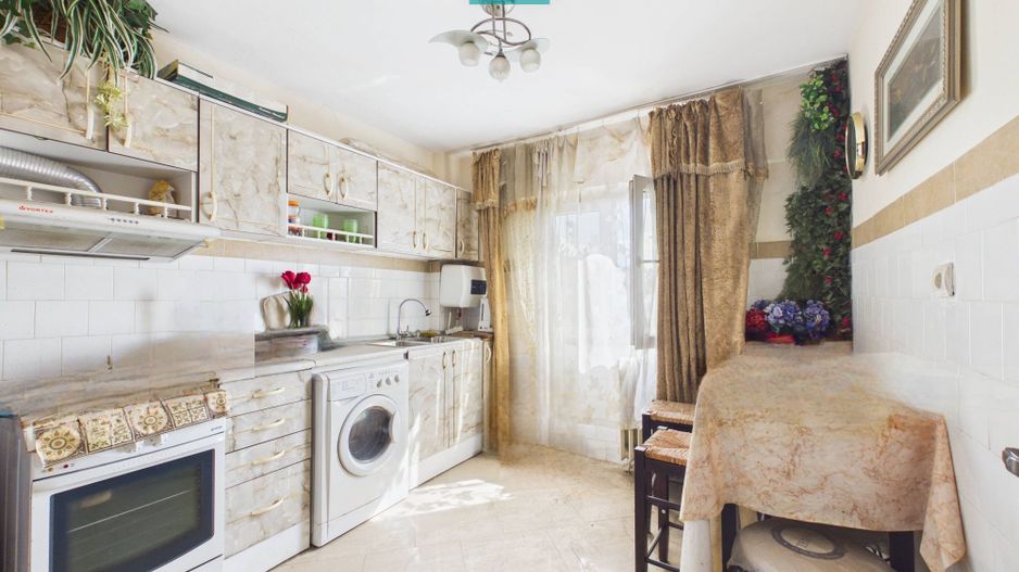 Apartament cu 3 camere, în orașul Sebiș, Arad - Poză 5
