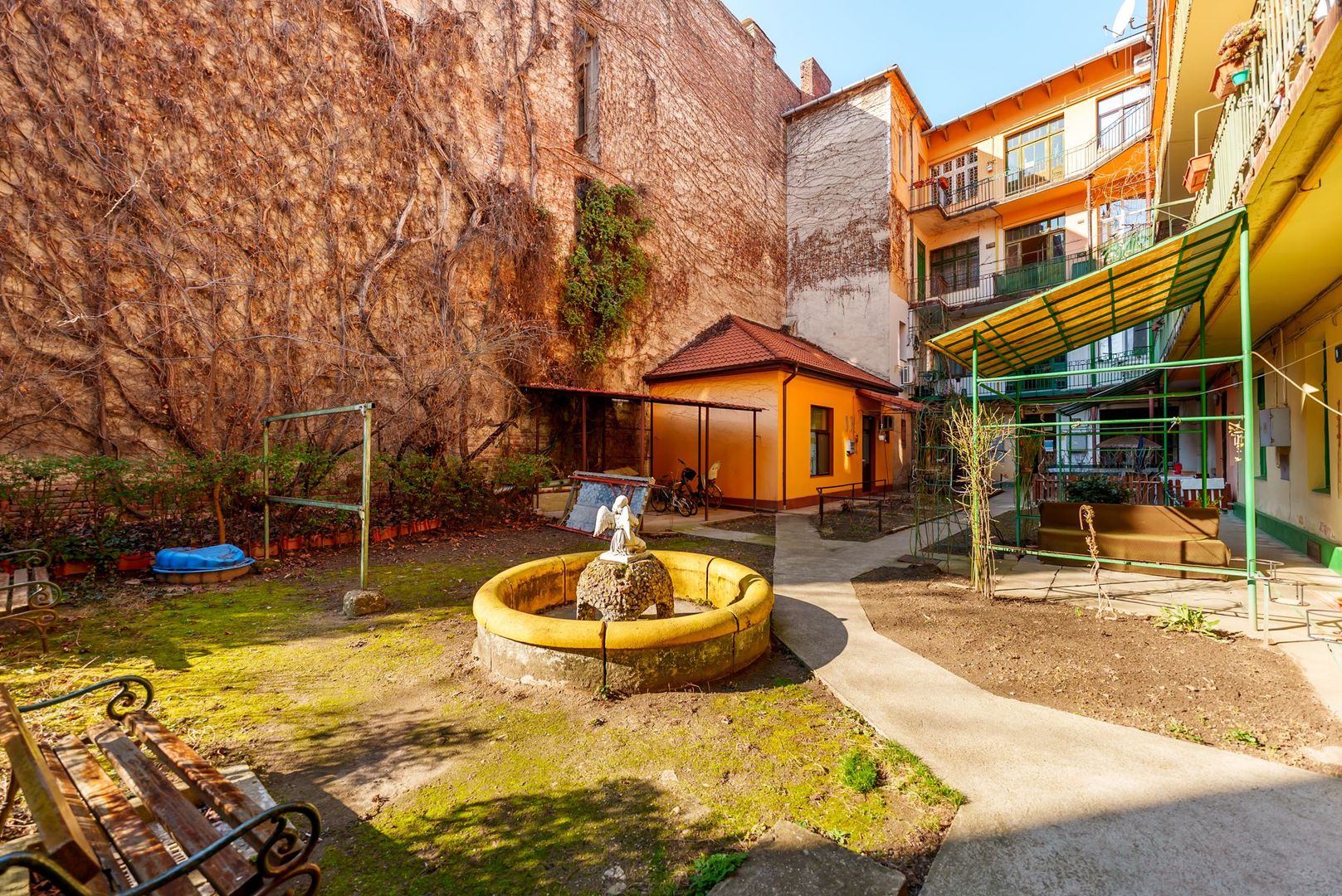 Apartament ultracentral pe Episcopiei - Poză 10