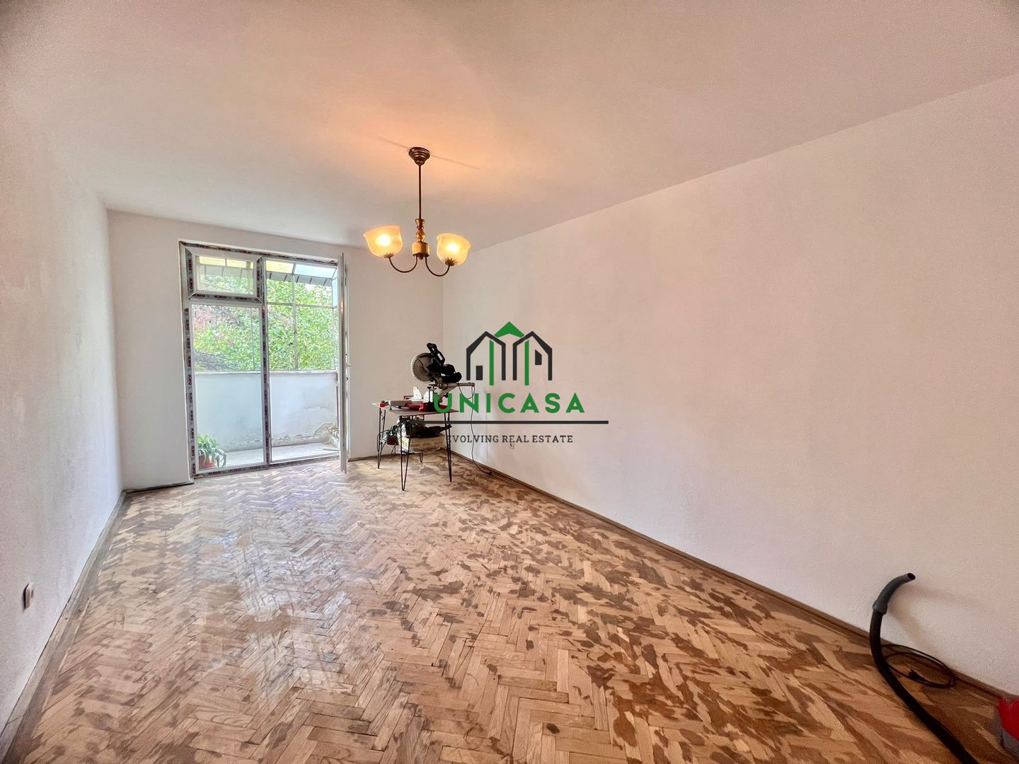 Apartament 4 camere, decomandat/Etaj 4/4 ,Zona Nord - Poză 2