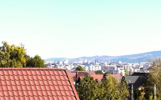 Locuință cochetă la mansardă, cu balcon și boxă de depozitare - Poză 16