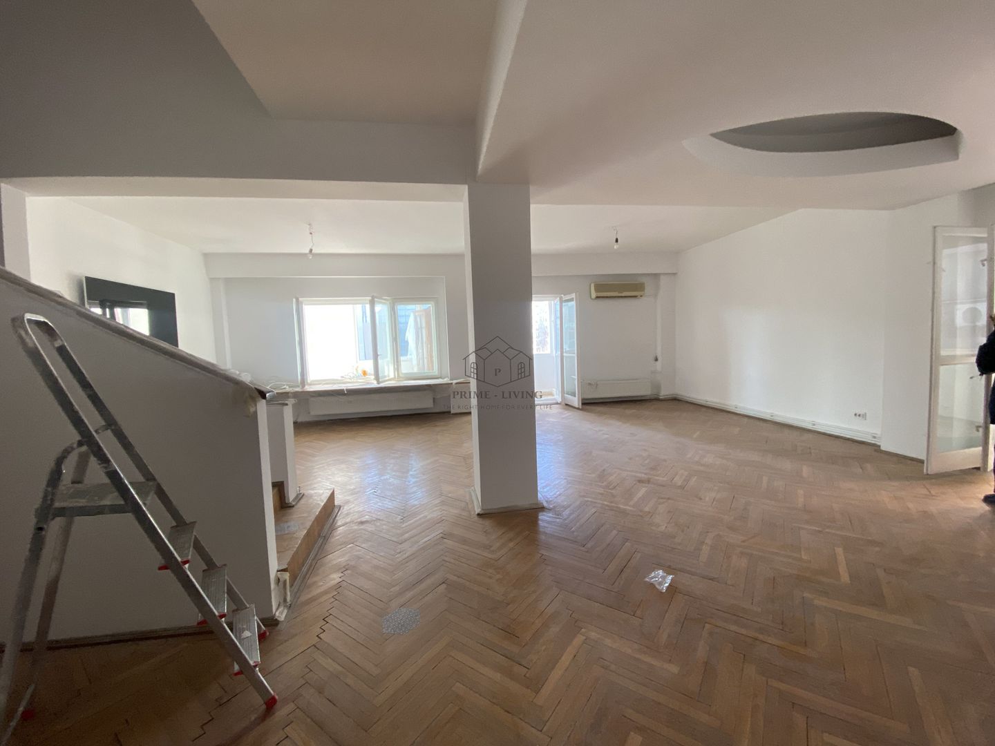 DUPLEX CU 3 DORMITOARE IN ZONA P-TA VICTORIEI - Poză 3