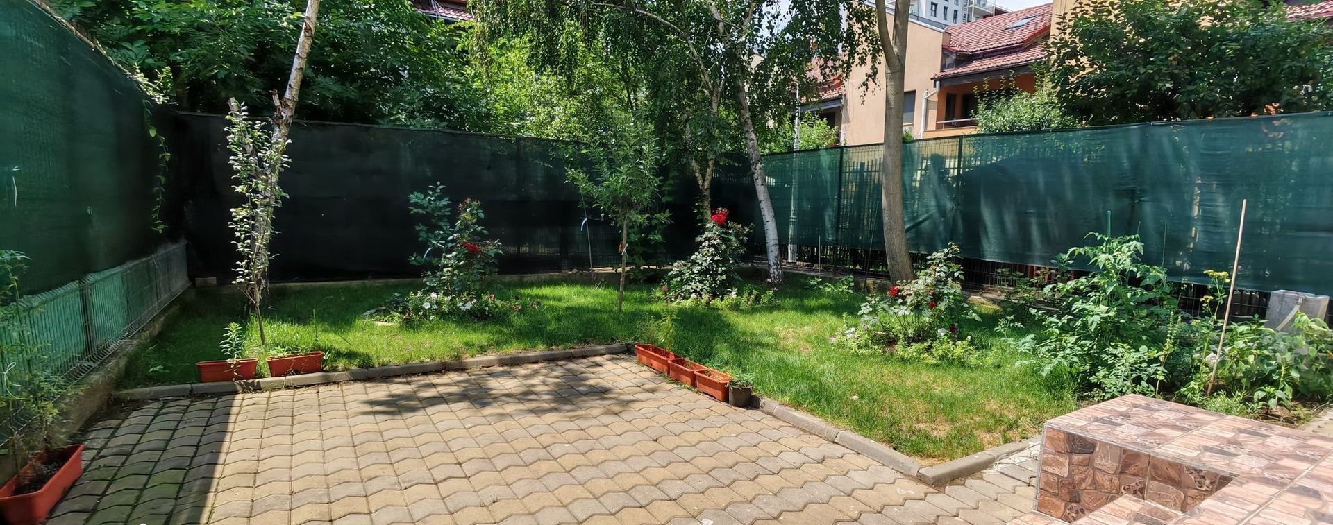 Vila D+P+ E1+M || CURTE PROPRIE SI GARAJ || EXPOZITIEI - Poză 1