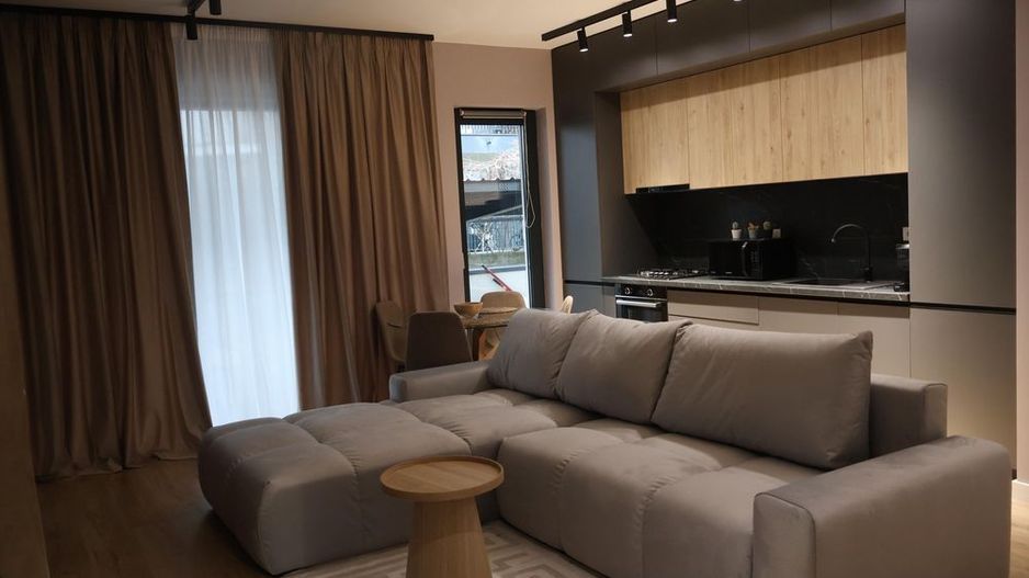 Inchiriez apartament 3 camere, Straulesti-Petrom City-loc parcare - Poză 1