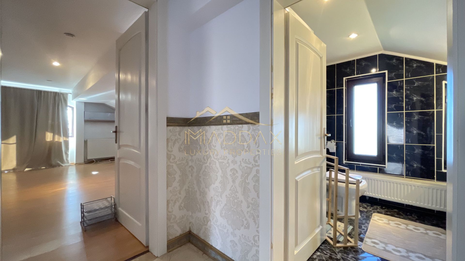 Vila 7 camere**Lake view**Ponton privat**Piscina**Teren 933 MP//Balotesti - Poză 31