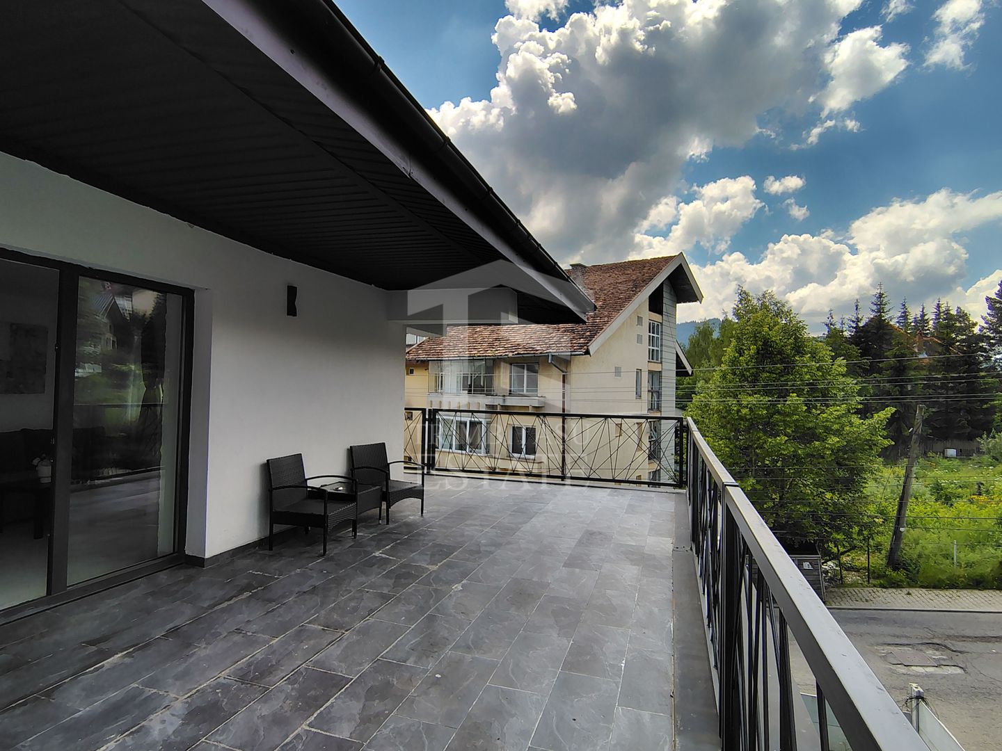 Mobilat utilat integral MODERN | Terasa 36 mp | Predeal - Poză 15