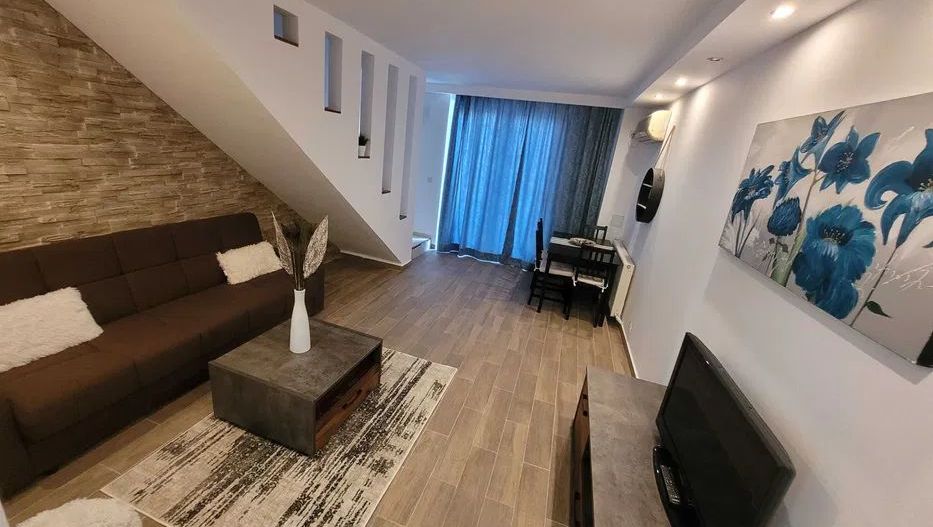 APARTAMENT SALA PALATULUI - Poză 2