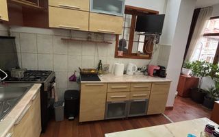 Apartament 3 camere la curte - Schiță 9
