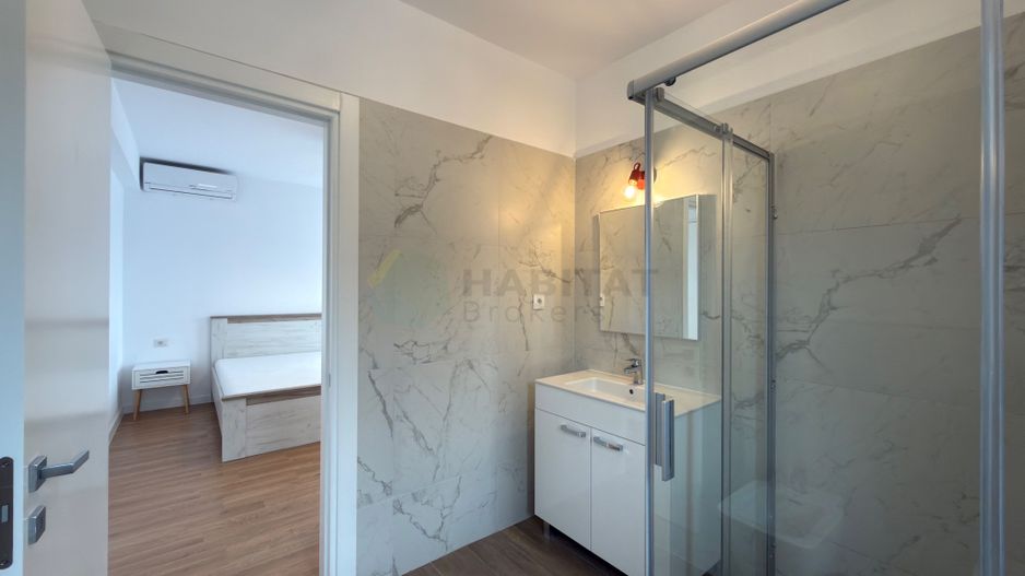 Vilă modernă cu 5 camere de închiriat în Corbeanca - Poză 23