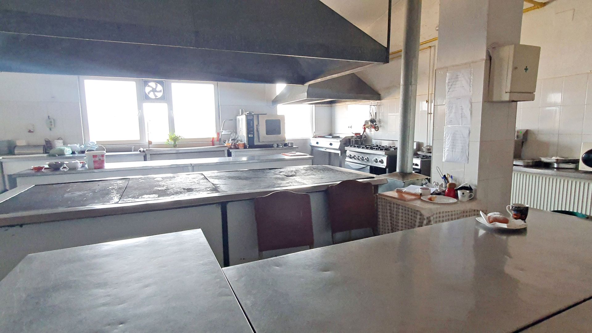 Afacere/Restaurant -Salon evenimente capacitate 600 persoane - Poză 16