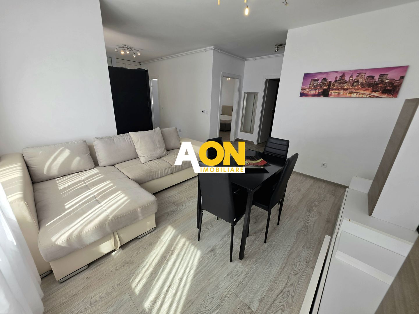 Apartament 2 Camere Decomandat, Mobilat Modern, Zona Alba-Micesti - Poză 2