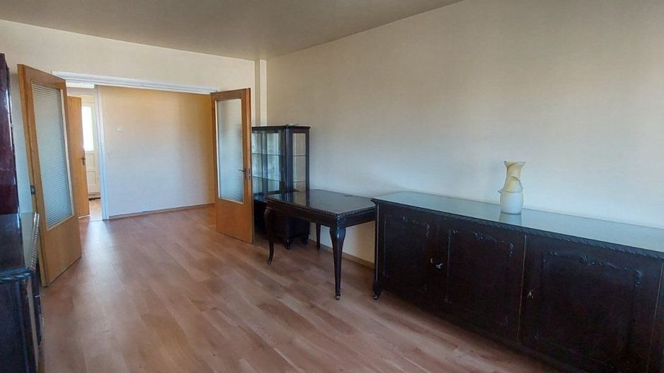 Vand apartament 4 camere situat la 10 min de Piata Unirii - Poză 4
