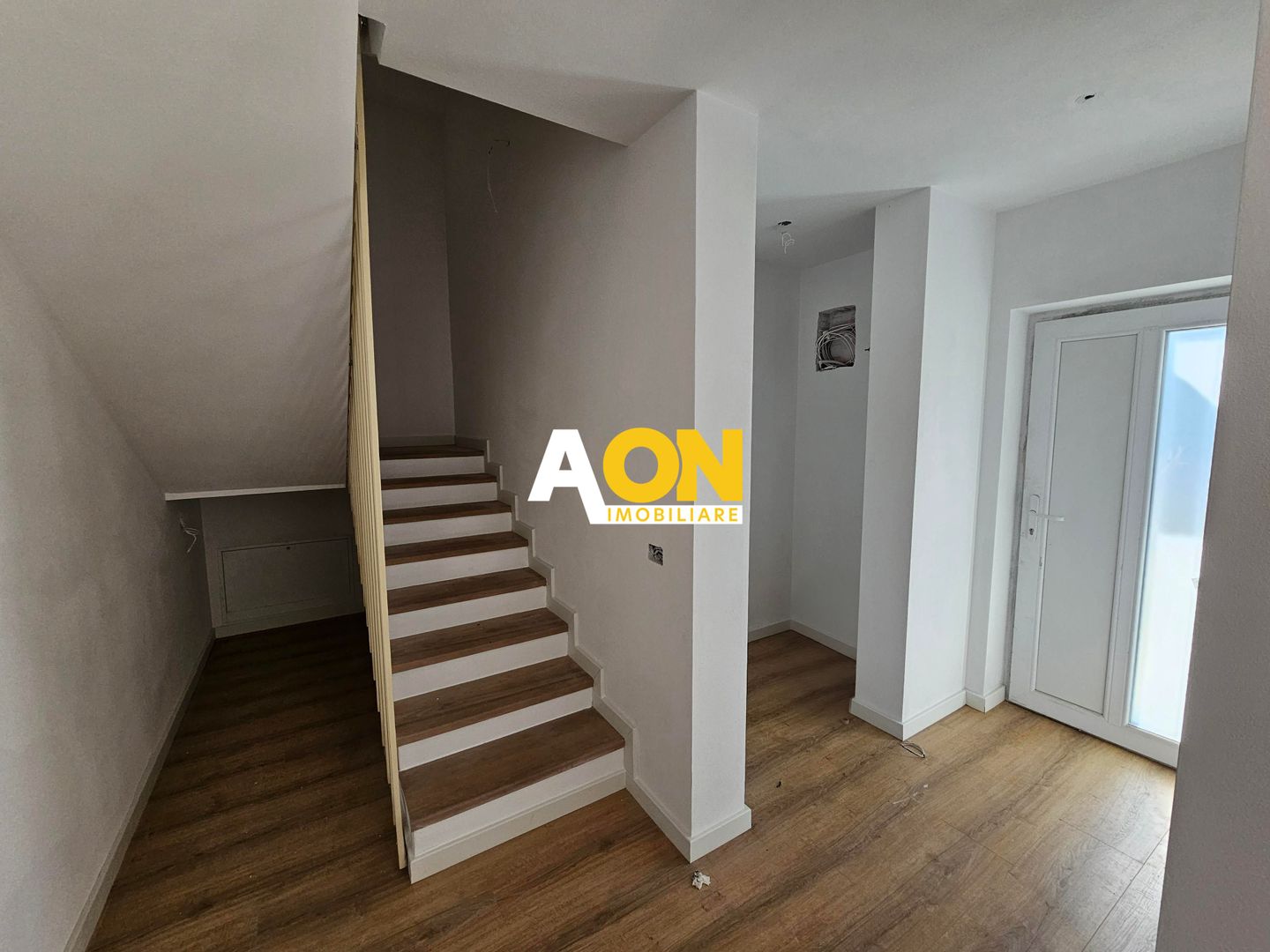 Casa tip insiruit, 4 camere, 186 mp teren, zona premium, Cetate - Poză 4