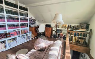 Casa perfectă pentru familie – curte, foișor cu grătar și garaj triplu - Poză 23