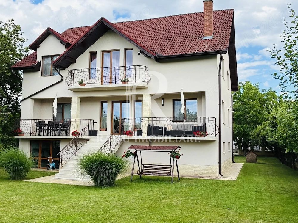 Casă Spațioasă cu 2 Apartamente | Teren 1.100 mp | Marghita - Poză 3