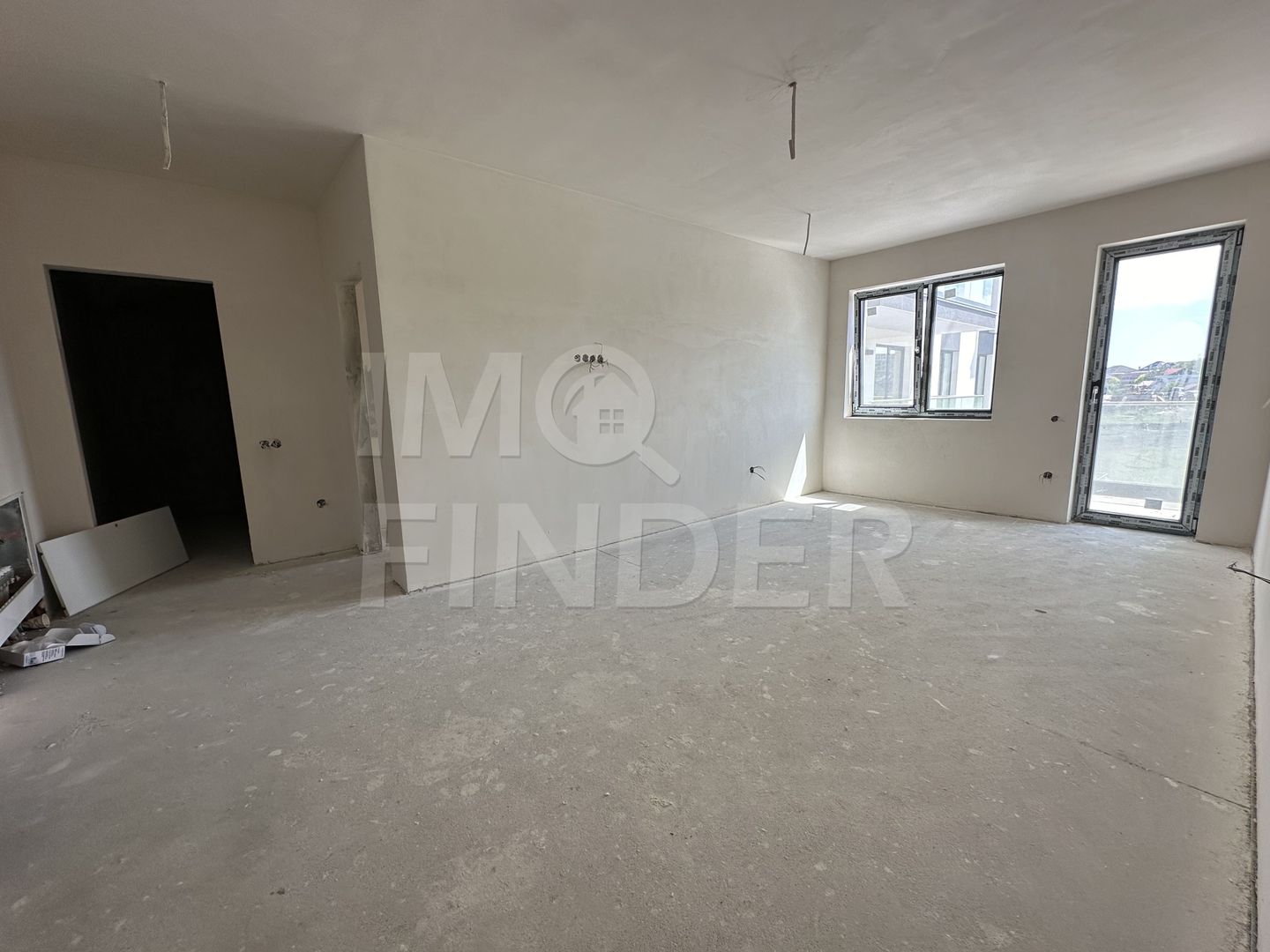 Vanzare apartament 3 camere 71 mp utili plus balcon , etaj 1 - Poză 2