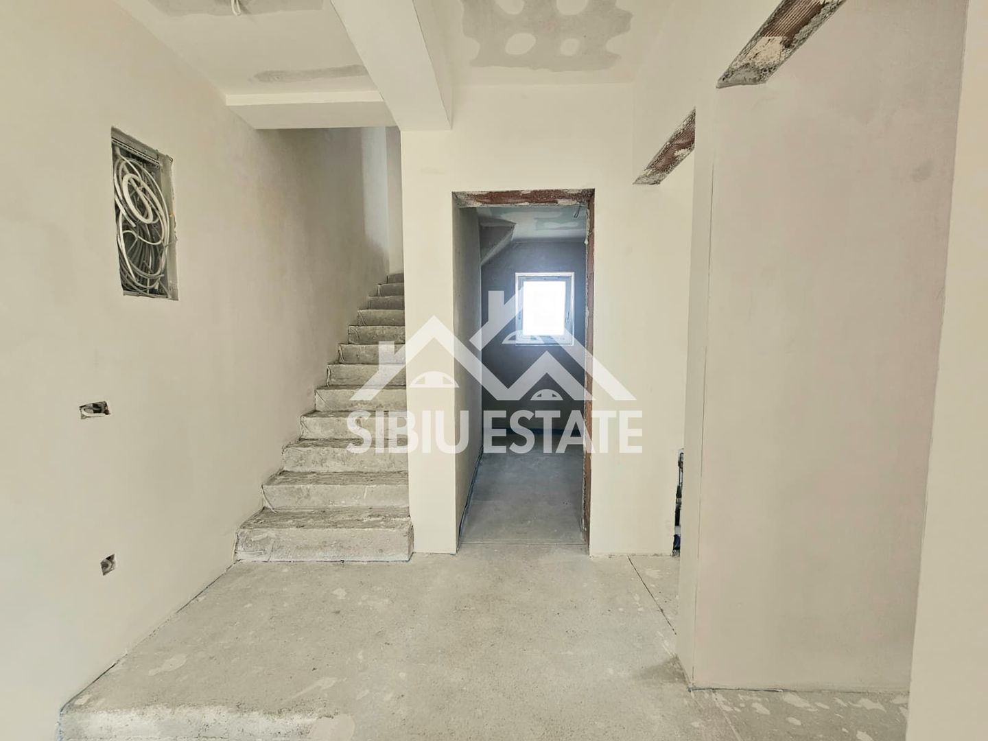 Casa Selimbar, Sibiu 3 dormitoare, 3 bai, terasa - Poză 16