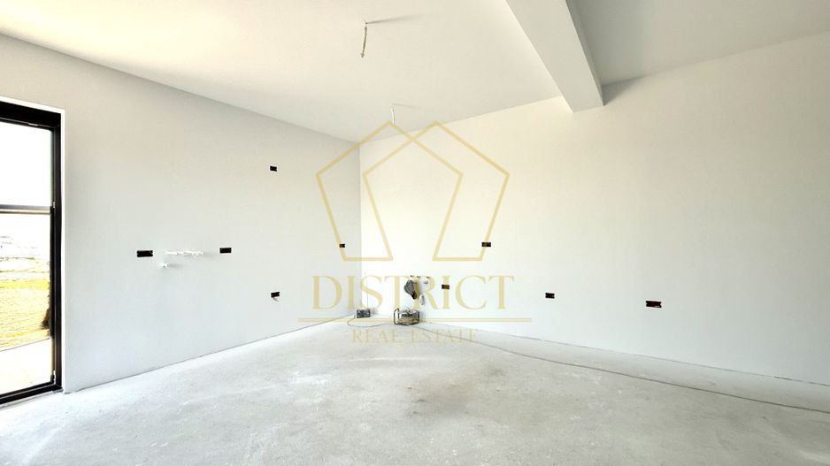 Duplex premium 4 camere, 2 balcoane | Covaci - Poză 9