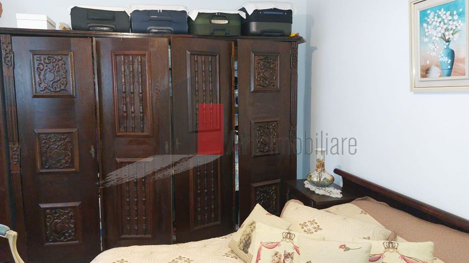 Apartamentul "SEMINTERRATO", Unirii-Cartierul Evreiesc, vila FARA RISC SEISMIC - Poză 3