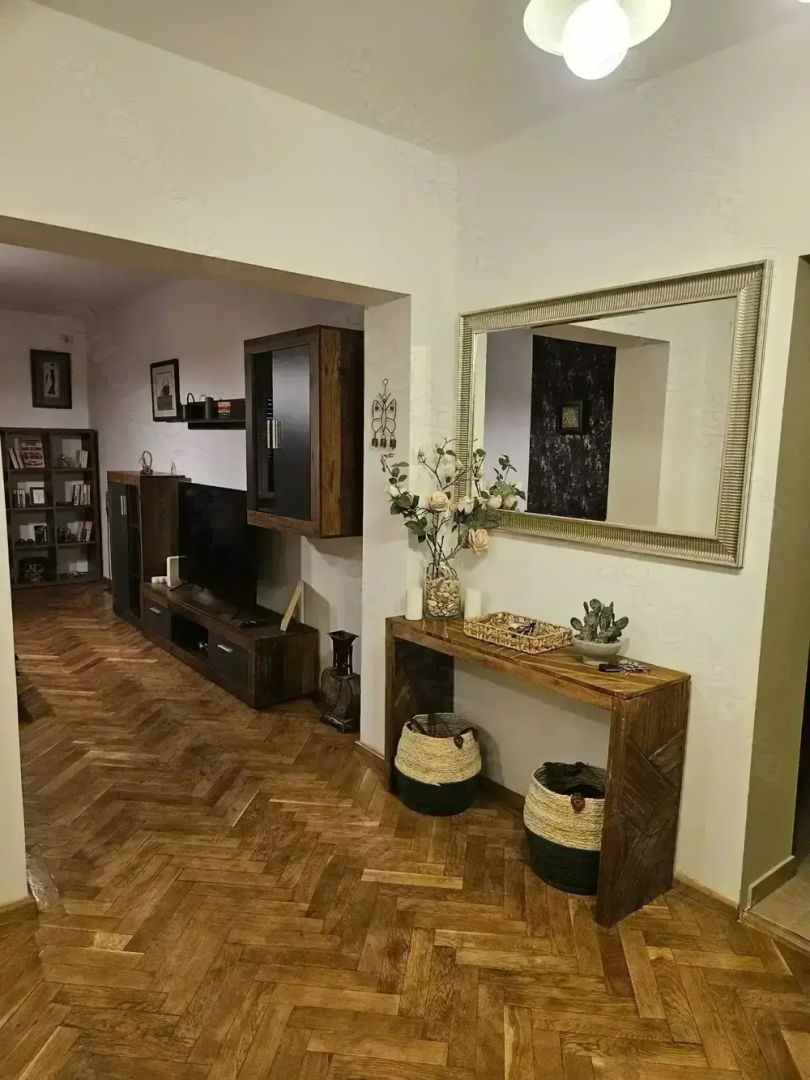 APARTAMENT COCHET ZONA KISELEFF - Poză 4