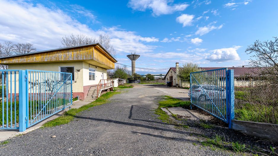 Hala industrială cu teren 10.495 mp – potențial supermarket, Lipova - Poză 3