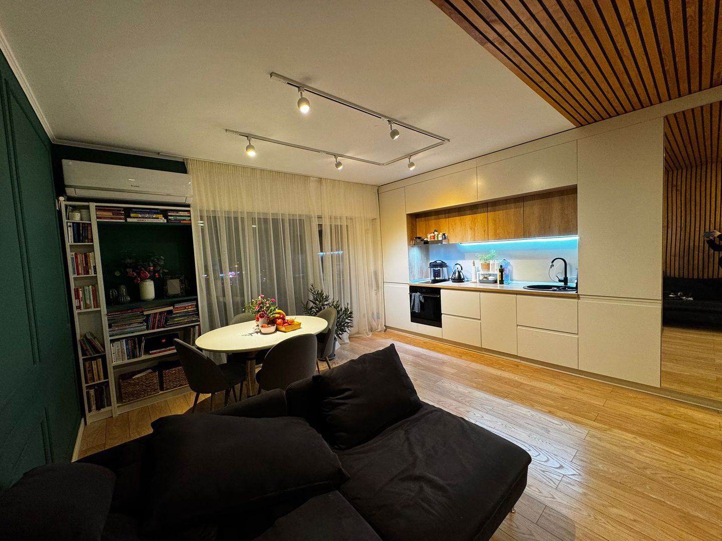 3 camere | Otopeni | Tunari | Terasa 20 mp | 2 x parcare - Poză 4