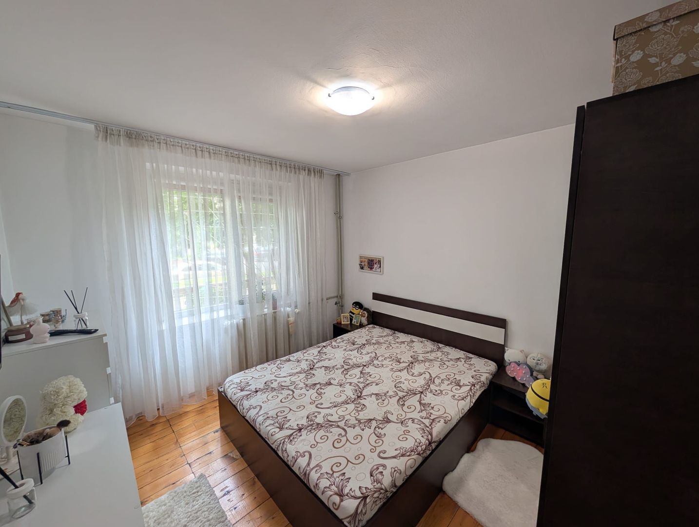 Apartament 4 camere mobilat și utilat Str. Soldat Vasile Croitoru - Poză 4
