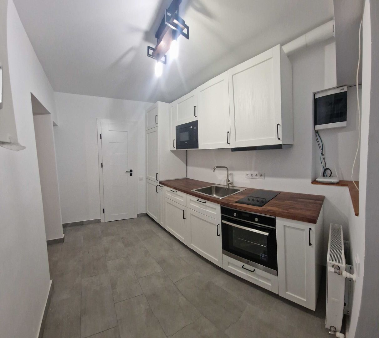 Garsoniera in centrul istoric, Brașov - Poză 6