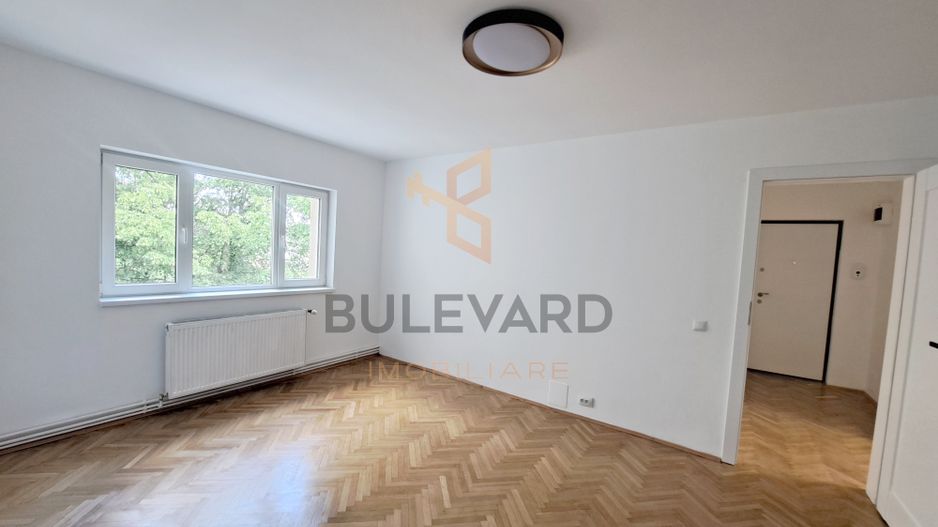 Apartament 3 camere zona Piata Cipariu! Renovat! - Poză 4