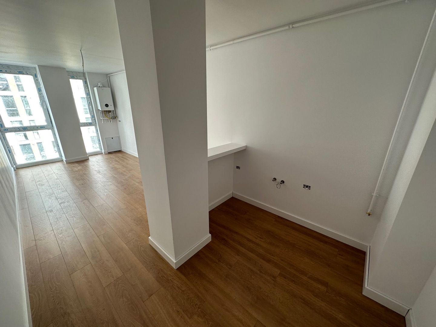 Apartament 2 camere bloc nou Torontalului - Poză 1