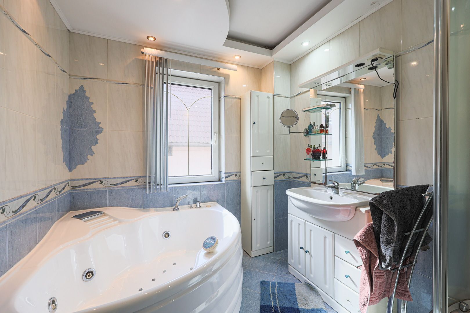 Vilă cu 6 camere–confort, intimitate și multiple utilizări - Poză 7