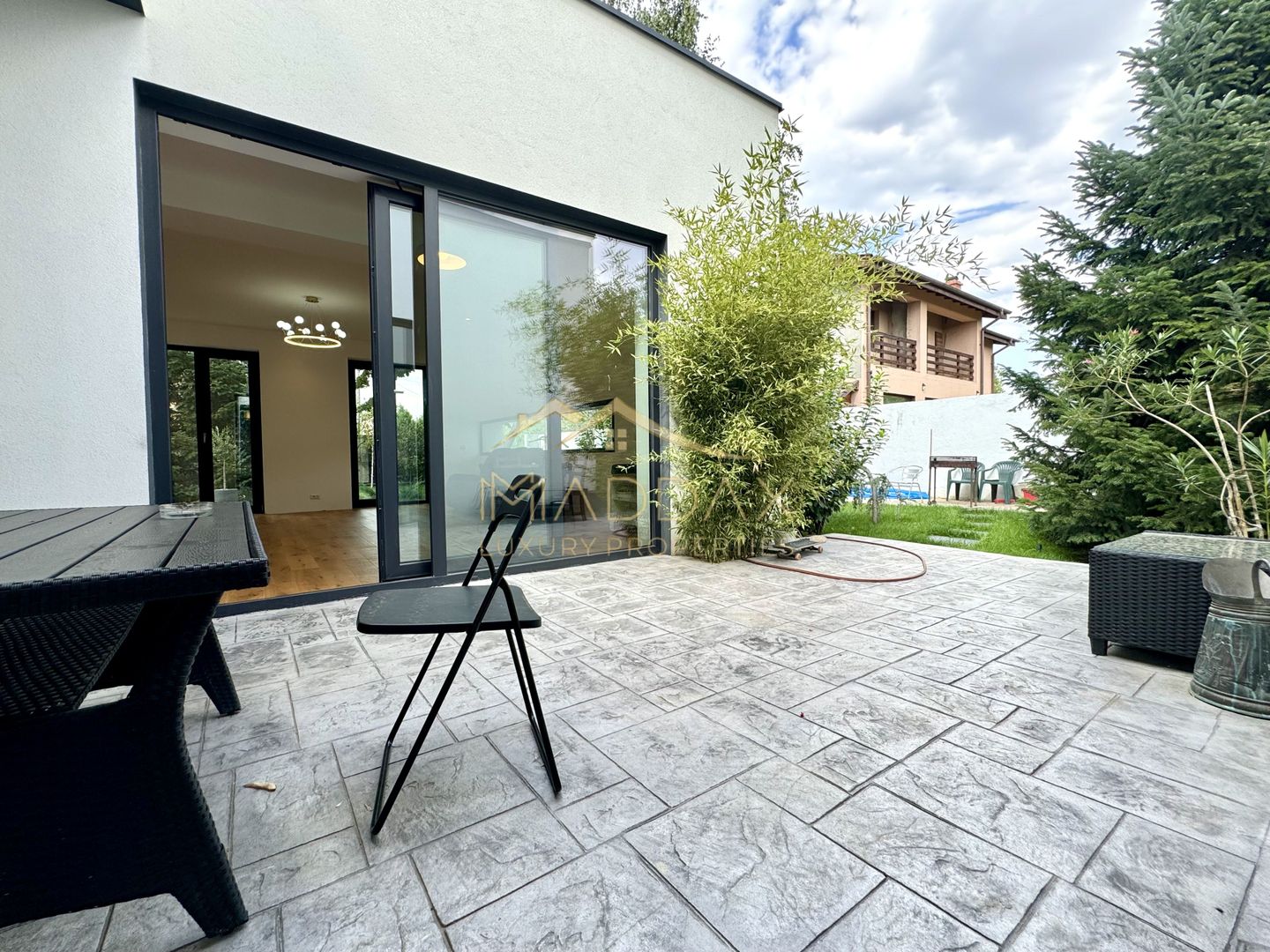 Vila cu 5 camere // * 565 mp gradina* // Tunari - Poză 44