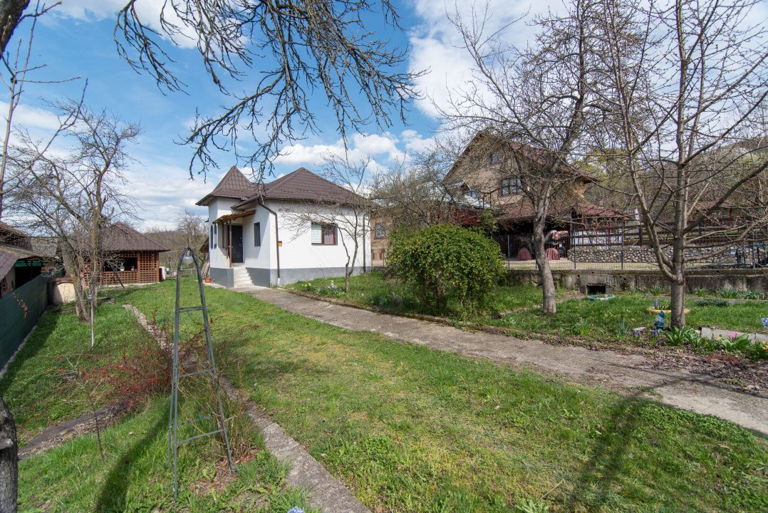 Casa cu 3 camere renovata - Poză 25