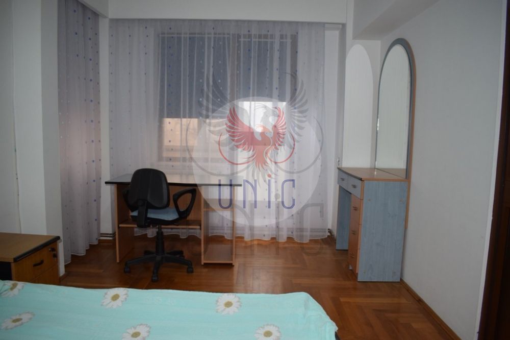 Apartament 4 camere, inchiriere, Craiovita Noua - Poză 5