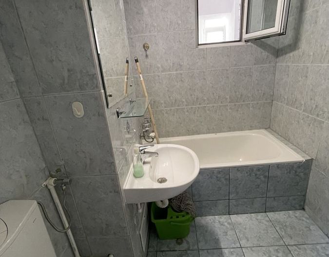 Vânzare garsonieră decomandată, spațioasă – zonă Drumul Sării / Sebastian - Poză 6