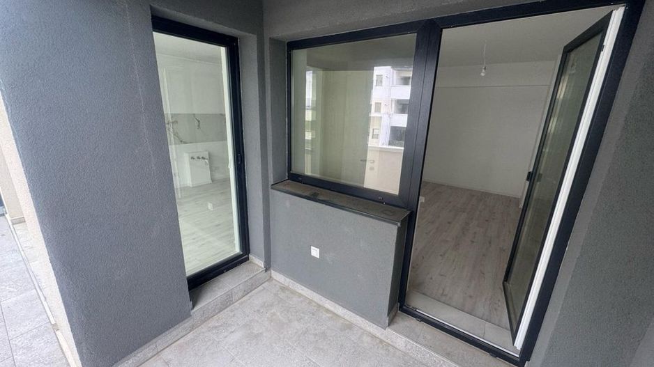 Apartament in bloc nou la 5 minute de mall Coresi - Poză 5