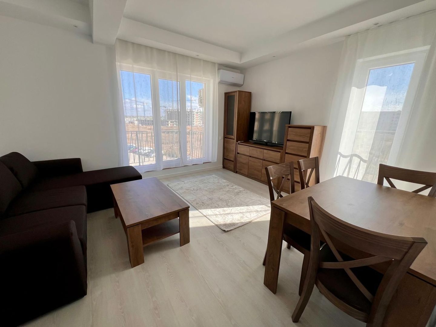 Apartament 3 camere Ansamblul Rezidential Cosmopolis - Poză 1