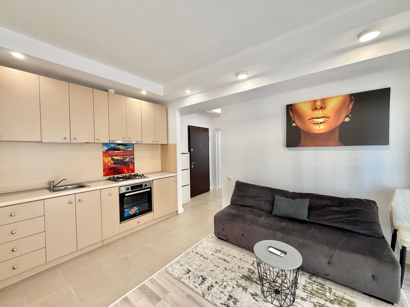 COSMOPOLIS - Apartament cu 2 camere, mobilat si utilat. - Poză 1